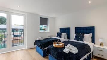 2 bedrooms, iron/ironing board, free WiFi
