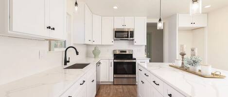 Fridge, microwave, oven, stovetop