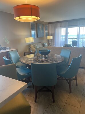 تناول الطعام