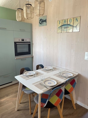 Dining - Cosy, comfortable 4-star apartment (Vaux-sur-Mer)