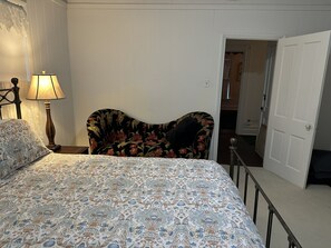 4 chambres, fer et planche à repasser, Wi-Fi, draps fournis