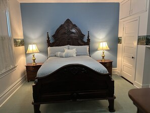 4 habitaciones, tabla de planchar con plancha, wifi y ropa de cama 