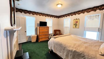 4 habitaciones, tabla de planchar con plancha, wifi y ropa de cama