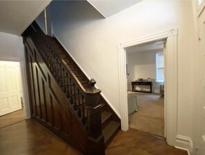 Interior - Charming 4-bedroom family friendly house in Monongahela. Make yourself at home! (Monongahela)