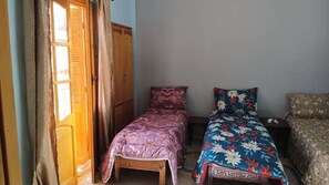 3 dormitorios, tabla de planchar con plancha, wifi gratis y ropa de cama