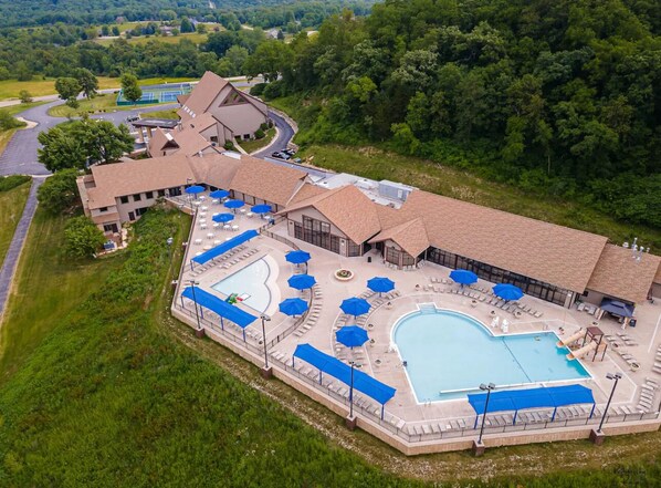 Indoor pool, outdoor pool