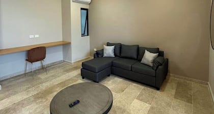 Cozy 1-bedroom apartment near GalerĂas