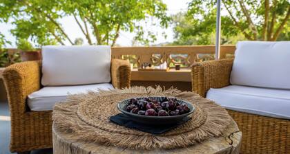 Agapanthus Retreat, your peaceful island escape