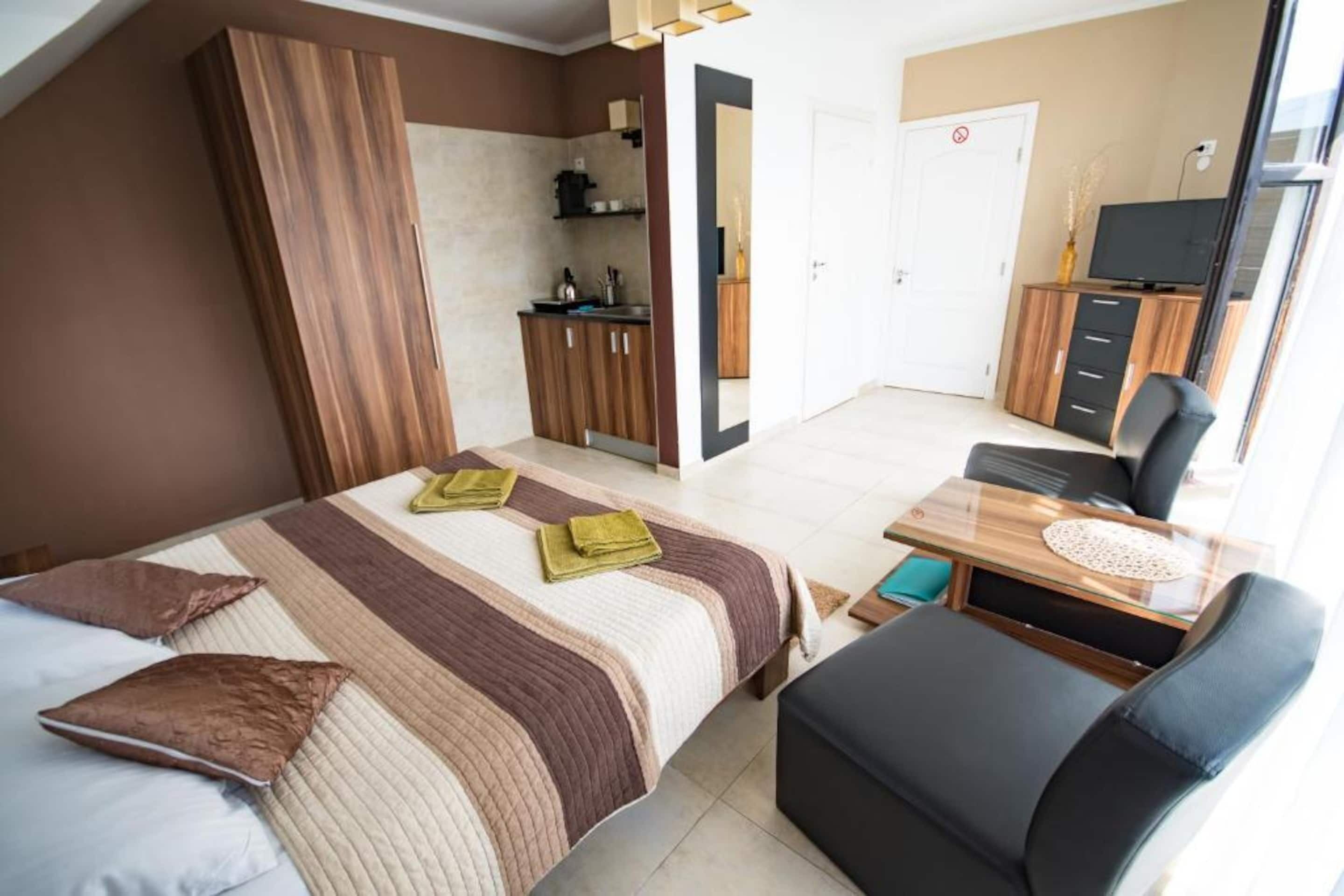 บ้านพัก | 7 ห้องนอน, ตกแต่งพิเศษโดยเฉพาะ, ผ้าปูที่นอน