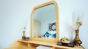 Superior one bedroom apartment with balcony | 書桌、隔音、免費 Wi-Fi