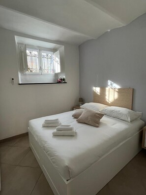 1 Schlafzimmer, Schreibtisch, Bügeleisen/Bügelbrett, kostenloses WLAN