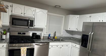 Beautiful 3-bedroom house in Richmond Va
Downtown
