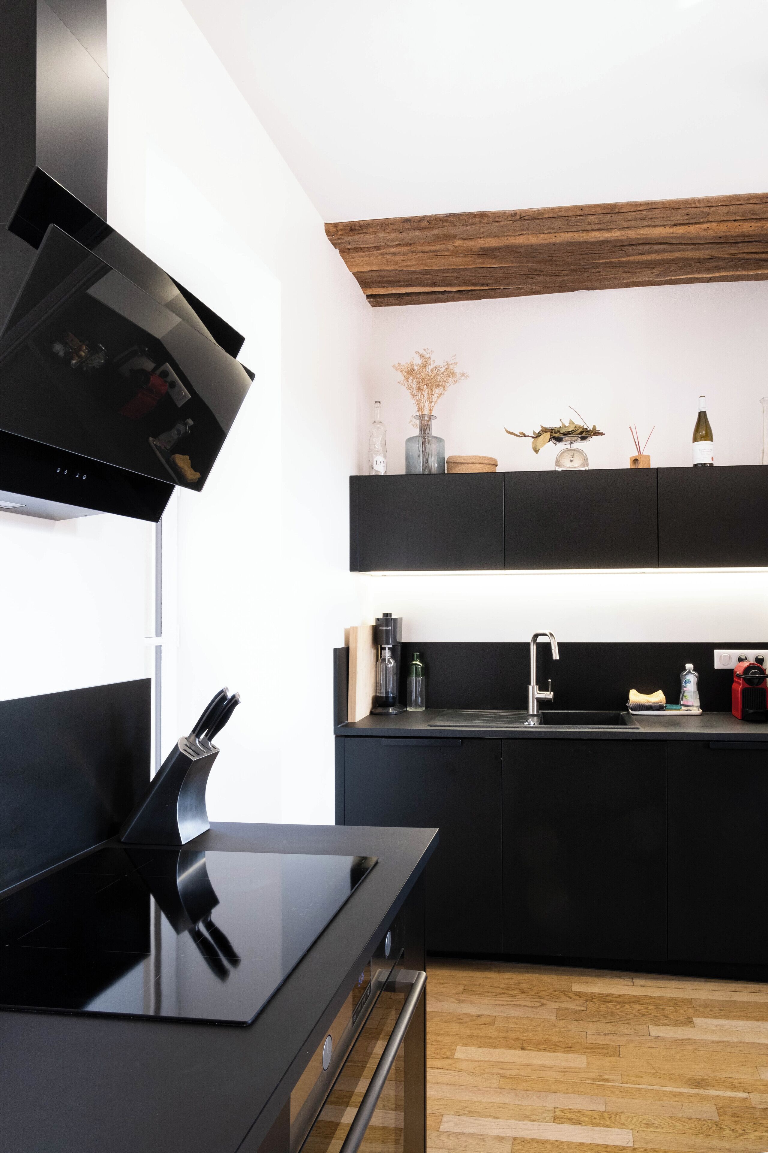 Micro-ondes, four, plaque de cuisson, lave-vaisselle