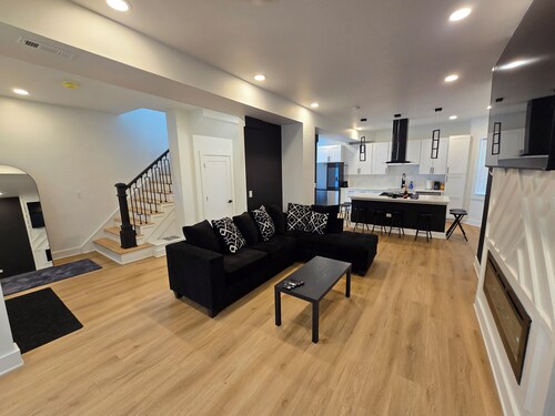 Upscale Chatham Home Perfect for Families & Groups