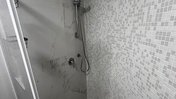 Hårtørrer, håndklæder, Toiletpapir