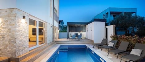 Piscina all'aperto