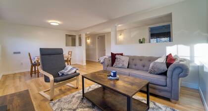 Cozy apartment in enchanting Hammonds Plains with everyting you need.