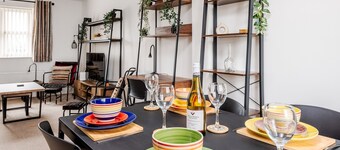 The Point, 2 Bed Flat, Parking - Pass the Keys