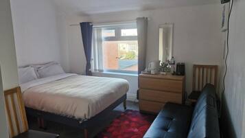 1 bedroom, WiFi, bed sheets