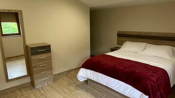 2 sovrum, strykjÀrn/strykbrÀda, wi-fi och sÀngklÀder