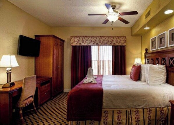 4 habitaciones, tabla de planchar con plancha, wifi y ropa de cama 