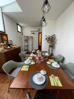 Desayuno continental incluido todos los días 