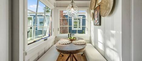 تناول الطعام