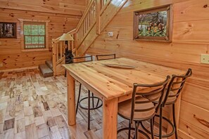 Dining - Gatlinburg, Peaceful Cabin Getaway with Hot Tub Pool Table, Softball & Views (Sevierville)