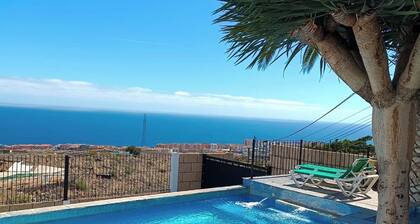 LUXURY VILLA PRIVATE OCEAN VIEWS HEATED POOL JACCUZI PARKING