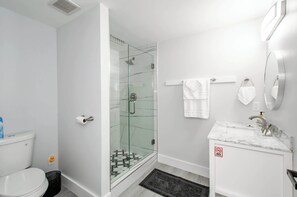 Doccia, asciugacapelli