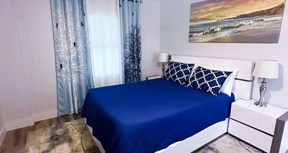 Private Luxury Suite • 2BR • Full Kitchen • Sleeps 5