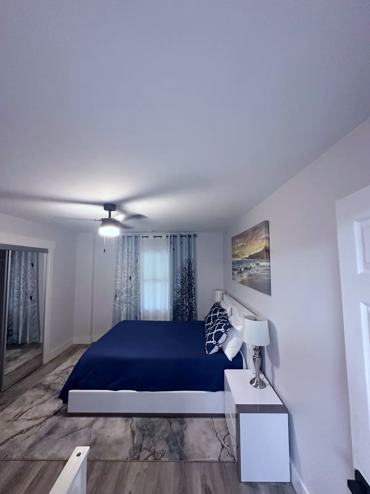 2 bedrooms, iron/ironing board, travel crib, WiFi (free)