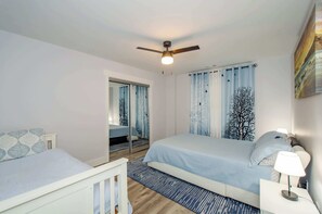 2 chambres, fer et planche à repasser, lit parapluie, Wi-Fi gratuit