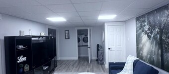 Private Luxury Suite • 2BR • Full Kitchen • Sleeps 5