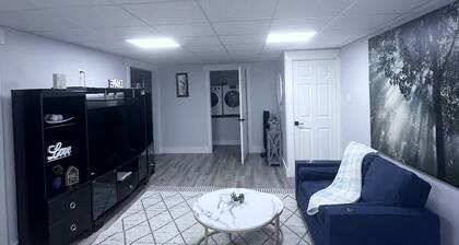 Private Luxury Suite • 2BR • Full Kitchen • Sleeps 5