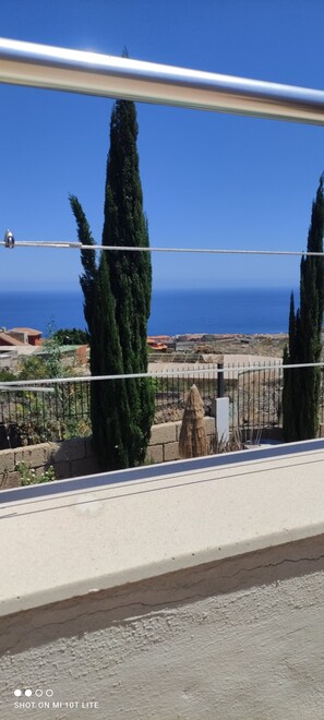 Property grounds - LUXURY VILLA SEA VIEWS HEATED POOL private jacuzzi wifi bbq parking tennis court (Candelaria)