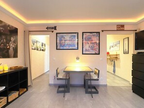 تناول الطعام