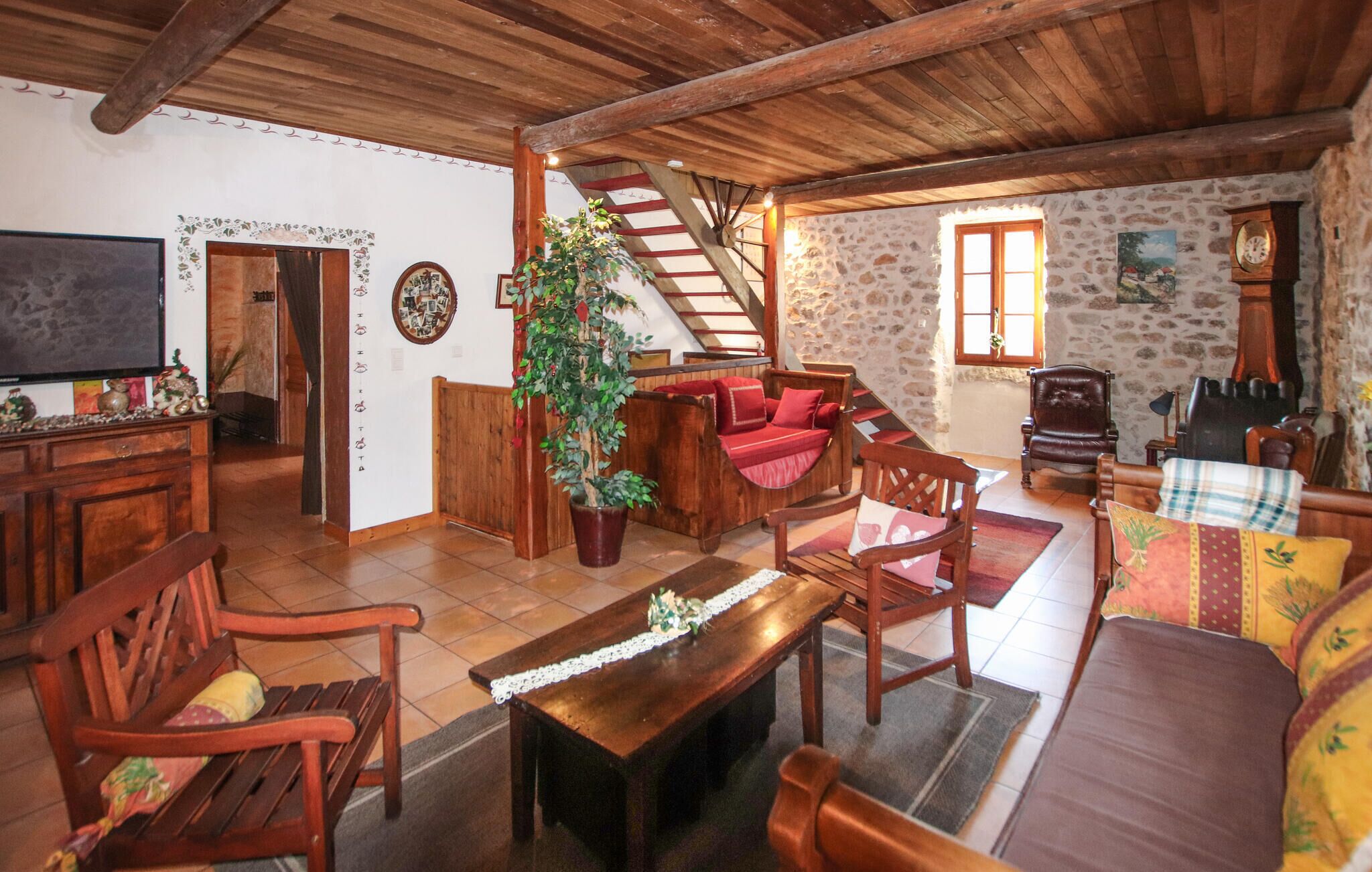 Smart-TV, peis og bordtennis