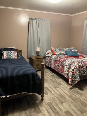 2 bedrooms, WiFi, bed sheets