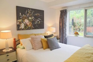 4 chambres, fer et planche à repasser, lit parapluie, Wi-Fi gratuit