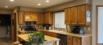 Tremendous 4bedroom house in De Pere with WiFi
Available for the 2025 NFL draft 