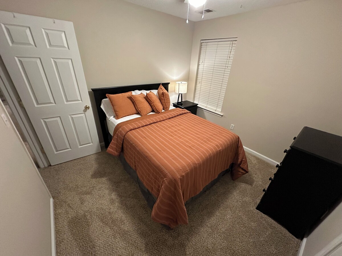 Photo 2 of Spacious 4-bedroom house in Greer
