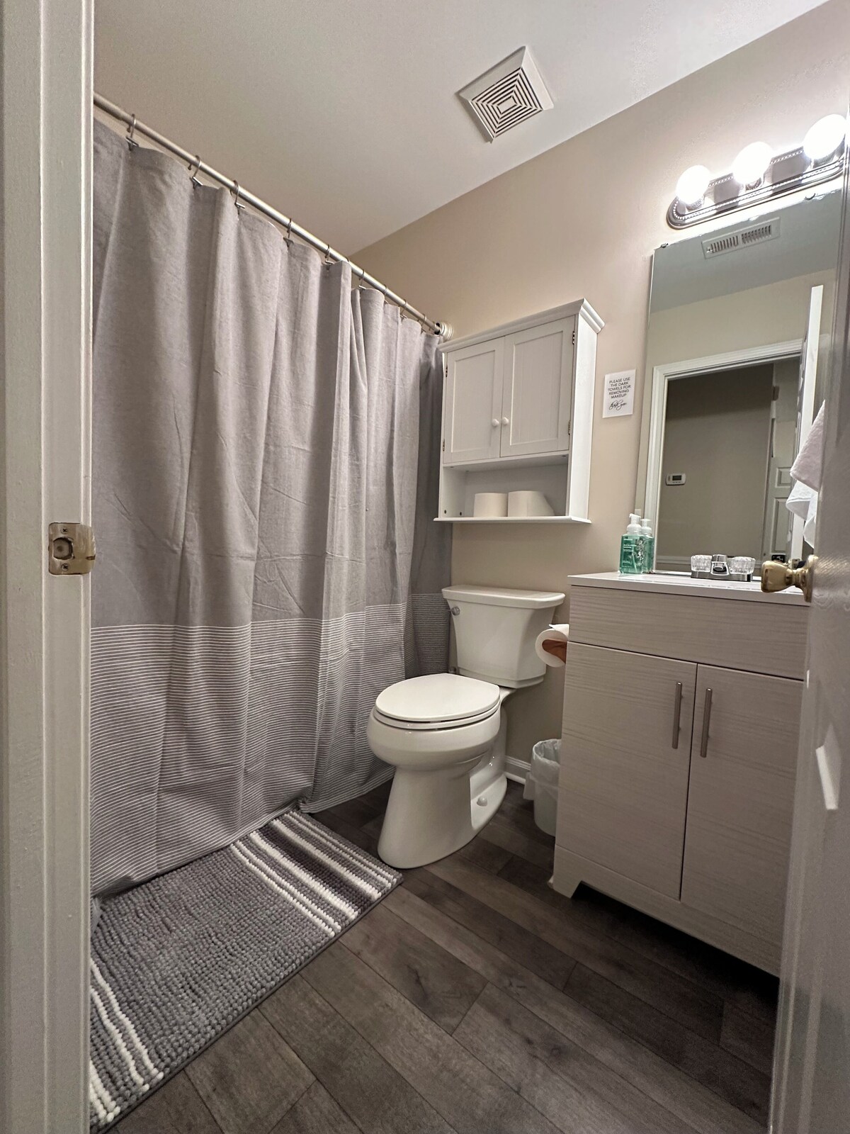 Photo 11 of Spacious 4-bedroom house in Greer