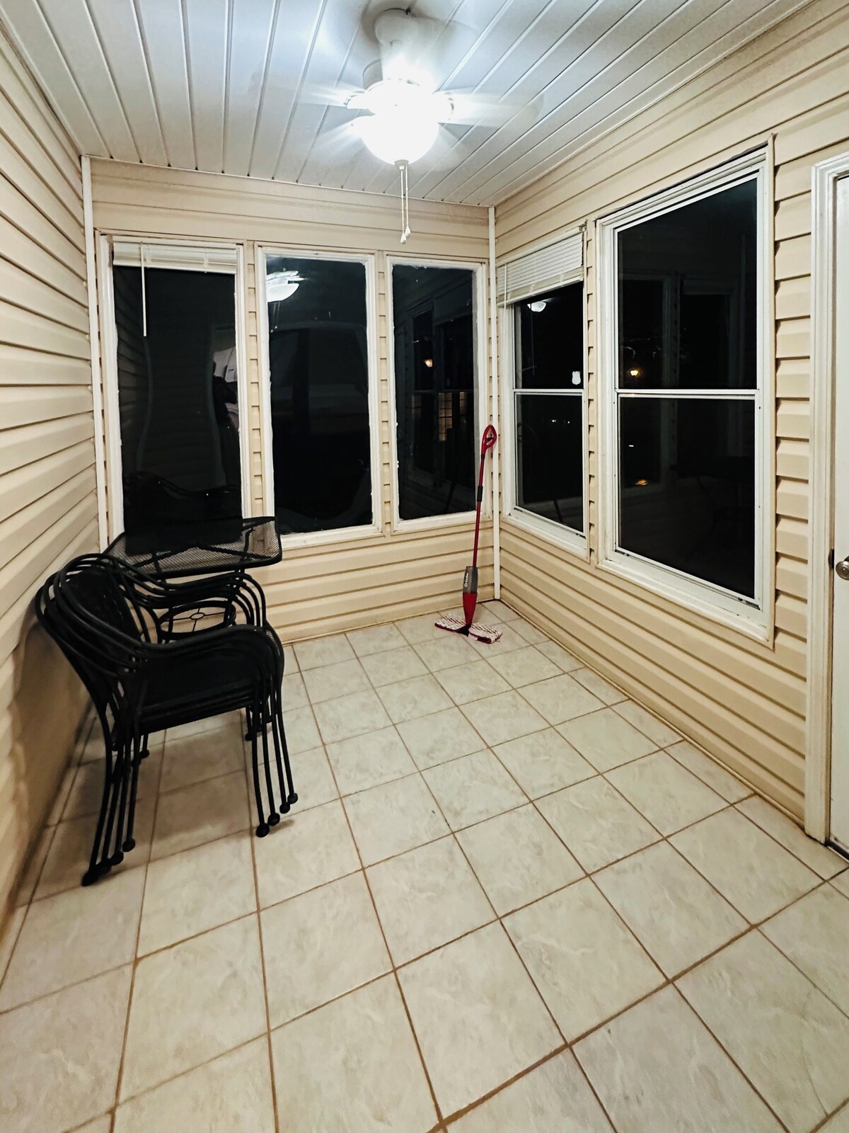 Photo 19 of Spacious 4-bedroom house in Greer