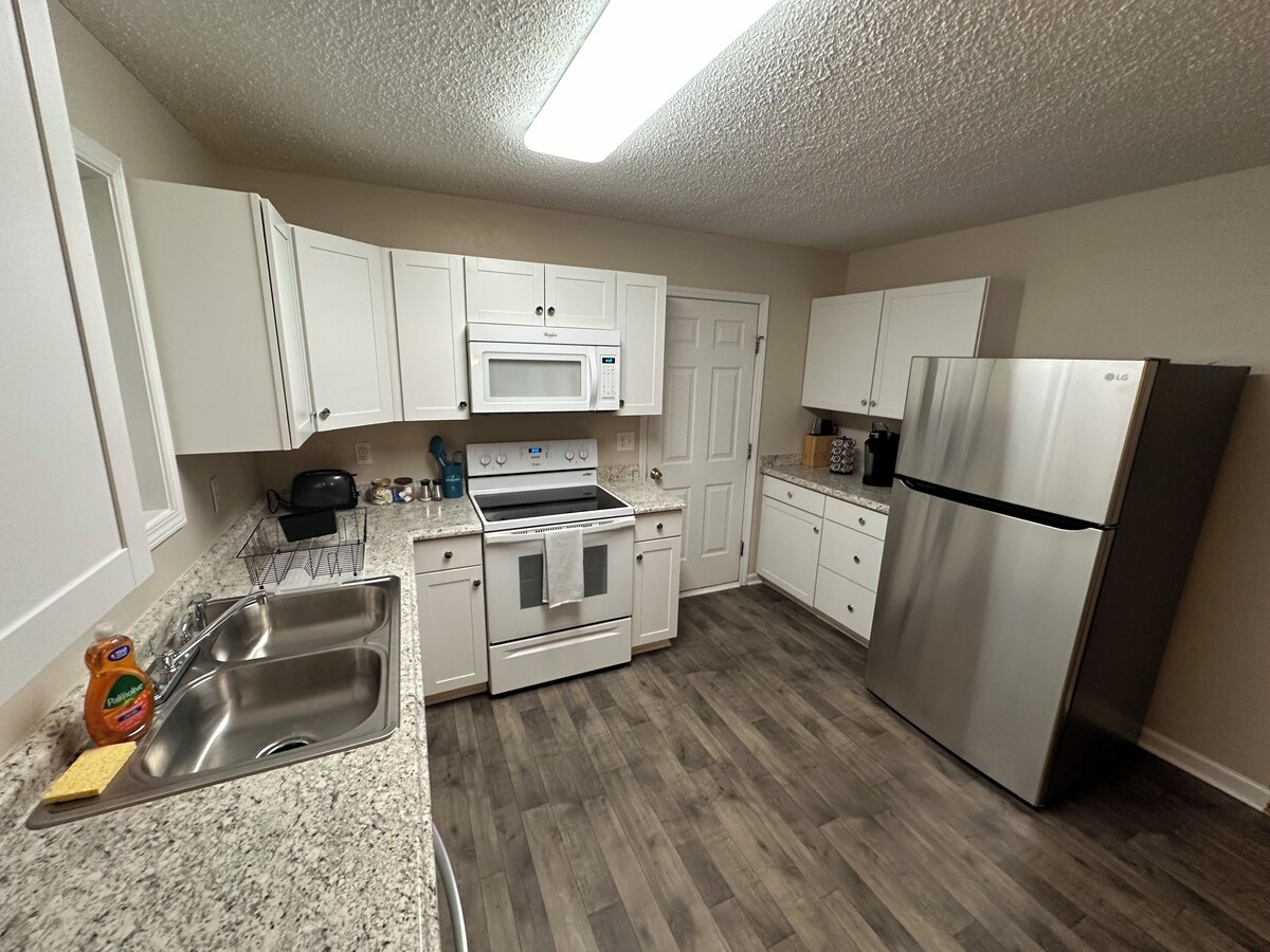 Photo 17 of Spacious 4-bedroom house in Greer