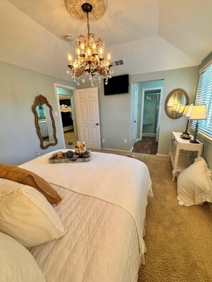 3 bedrooms, desk, iron/ironing board, travel crib
