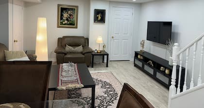 Cozy Beach Retreat. Close to Great Restaurants