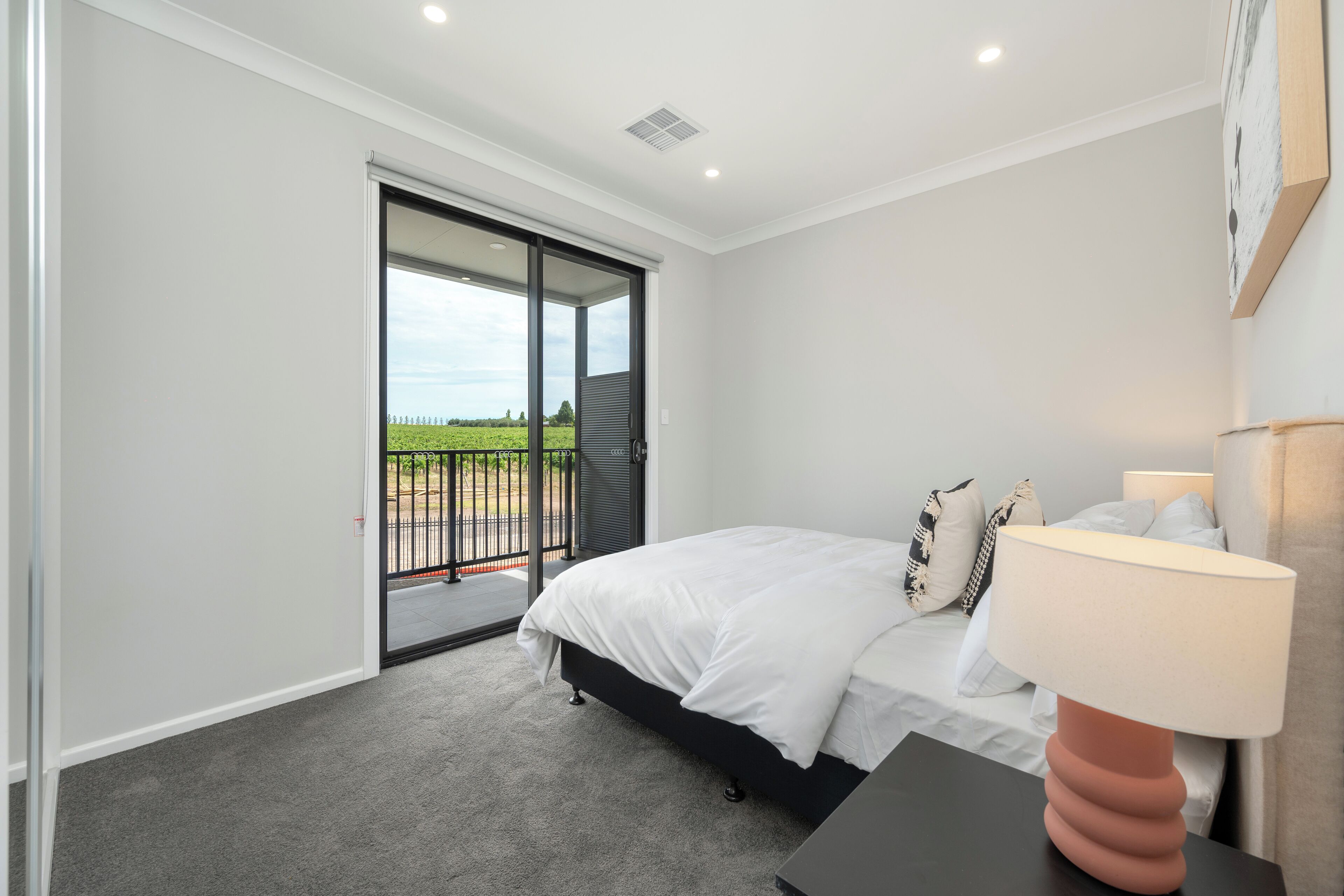 3 多间卧室、熨斗/熨衣板、WiFi、床单