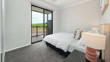 3 chambres, fer et planche Ă repasser, Wi-Fi, draps fournis