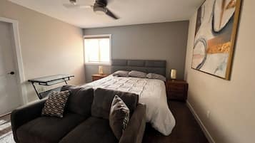 4 bedrooms, iron/ironing board, WiFi, bed sheets